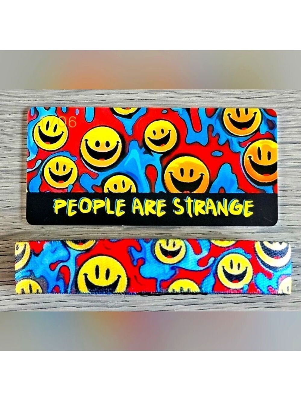 ZOX "PEOPLE ARE STRANGE" #1706 MUSIC FESTIVAL SMILEY DRIP COLLECTIBLE WRISTBAND
